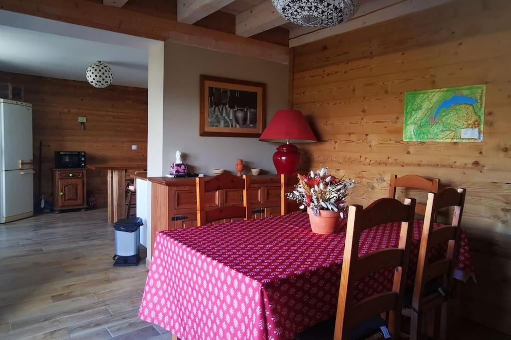 Charix Gite Rural Du Lac Genin מראה חיצוני תמונה